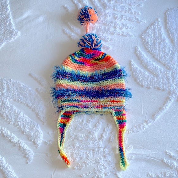 Hand Knitted Kids Beanie - Picture 1 of 5
